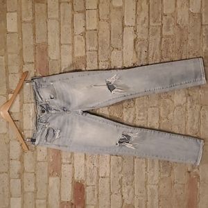 Women's Distressed, Light Denim, Boyfriend Jeans. American Eagle. Size 4.